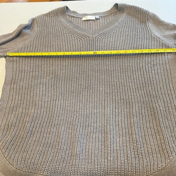 RD Style - Josslyn V Neck Sweater (from stitch fix). Size XL - Picture 13 of 14